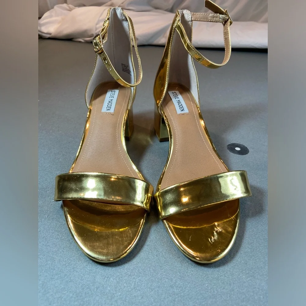 Steve Madden Irenee Gold Ankle Strap Dress Sandals 2” Block‎ Heels Size 10